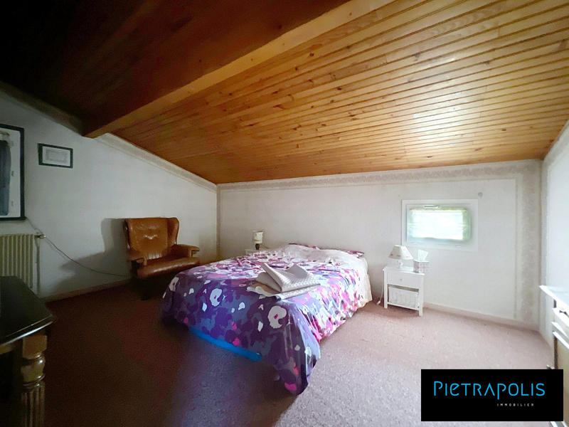 Maison traditionnelle - 165 m² - 8 pièces