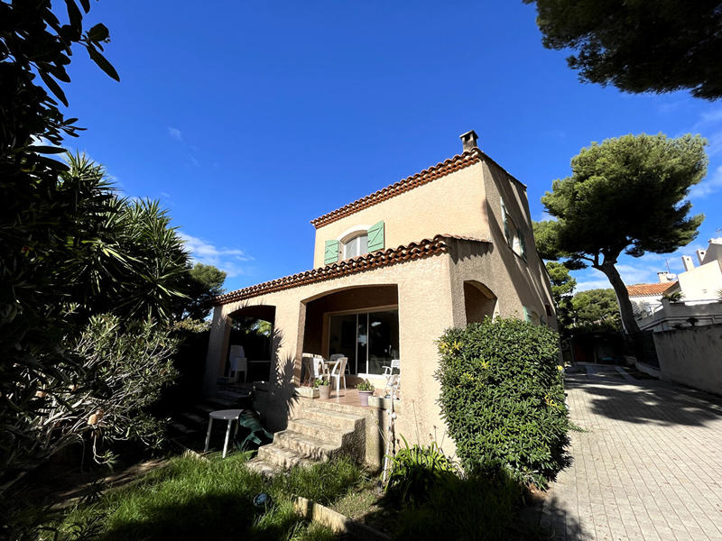 Maison - 162 m² - 6 pièces