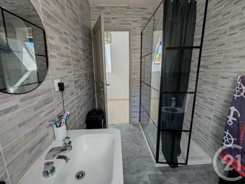 Maison - 160 m² - 5 pièces