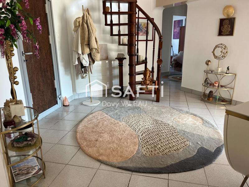 Maison - 176 m² - 7 pièces