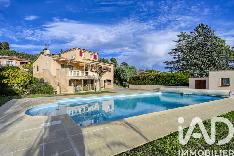 Maison - 168 m² - 6 pièces