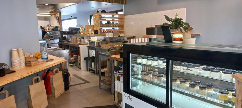 Magasins - 174 m² - 5 pièces