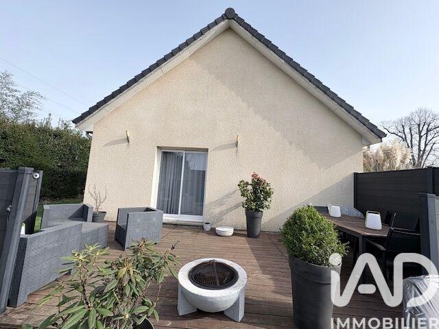 Maison - 93 m² - 4 pièces