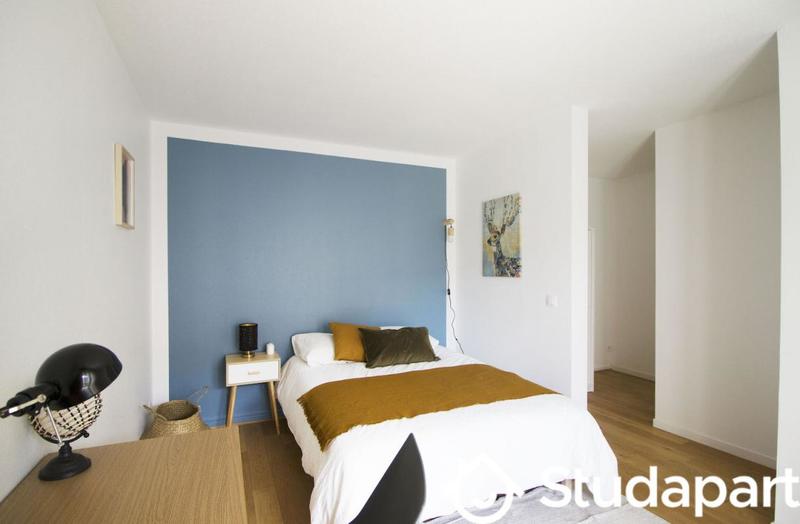 Chambre - 11 m² - 1 pièce