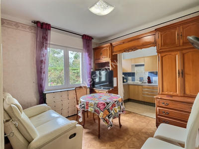 Maison - 174 m² - 9 pièces