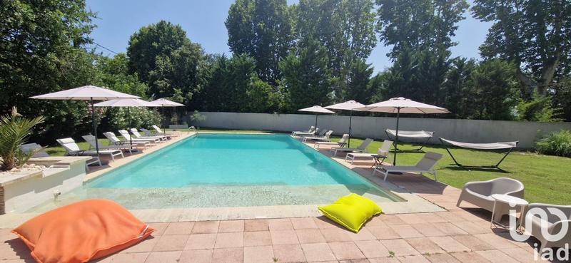 Maison - 408 m² - 12 pièces