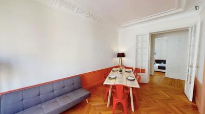 Chambre - 10 m² - 8 pièces