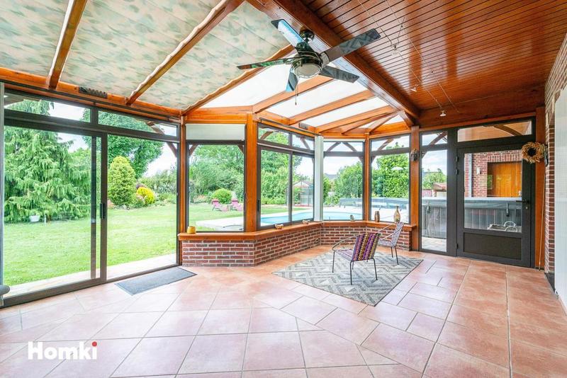 Maison - 262 m² - 7 pièces