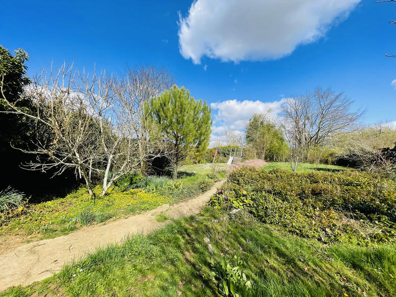 Maison - 211 m² - 7 pièces