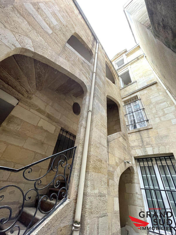 Appartement - 84 m² - 3 pièces