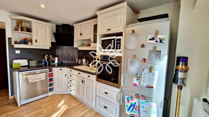 Appartement - 76 m² - 3 pièces