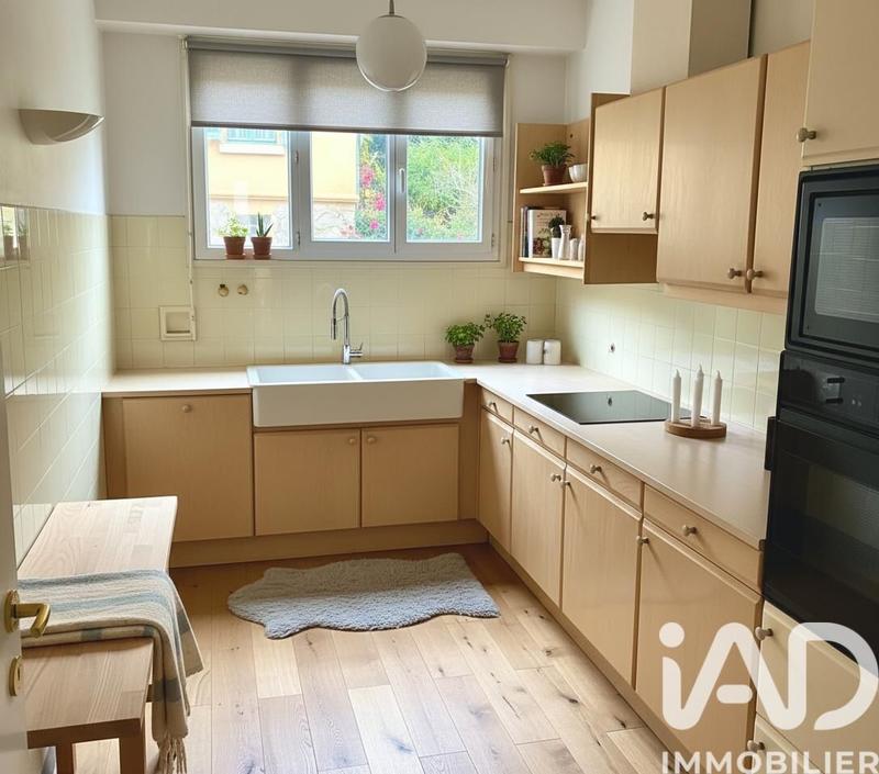 Appartement - 77 m² - 3 pièces