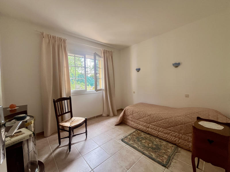 Villa - 221 m² - 6 pièces