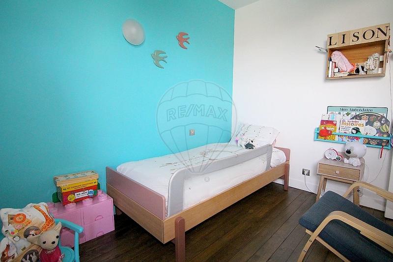 Maison - 94 m² - 6 pièces