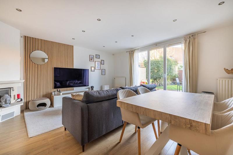 Pavillon - 77 m² - 4 pièces