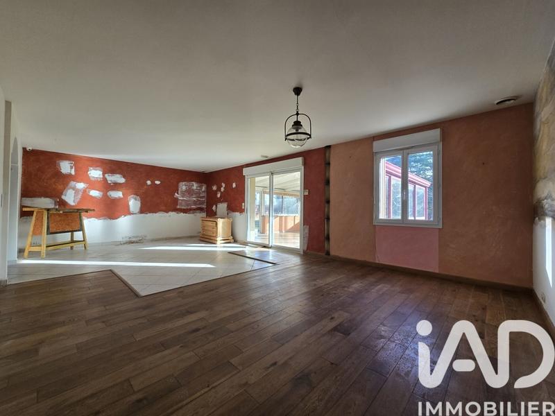 Maison - 227 m² - 5 pièces