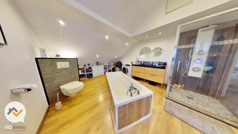 Maison - 126 m² - 5 pièces