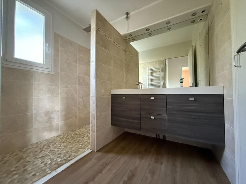 Maison - 152 m² - 6 pièces