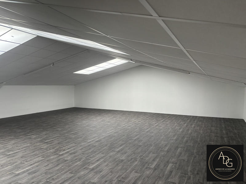 Local d'activités - 280 m²