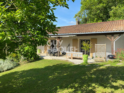 Maison - 137 m² - 4 pièces