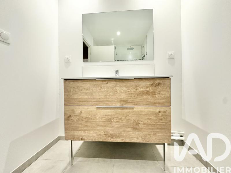 Appartement - 96 m² - 4 pièces