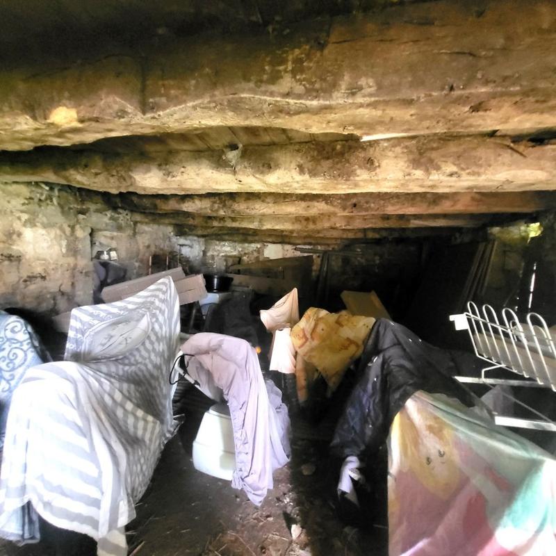 Maison ancienne - 70 m² - 1 pièce