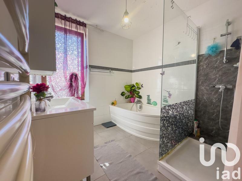 Maison - 147 m² - 8 pièces