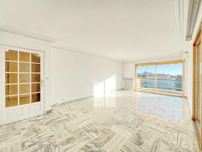 Appartement - 96 m² - 4 pièces