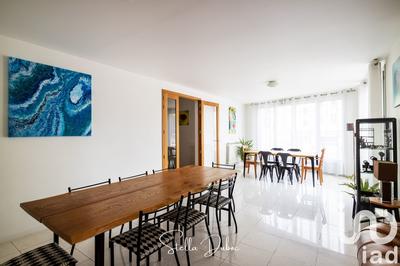 Maison - 282 m² - 9 pièces