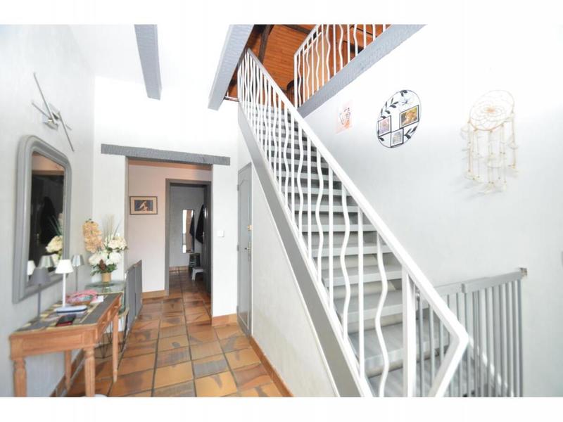 Maison - 210 m² - 6 pièces