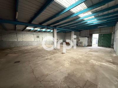 Maison - 315 m² - 1 pièce