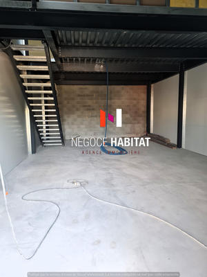 Local d'activités - 185 m²