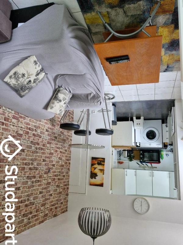 Chambre - 10 m² - 1 pièce