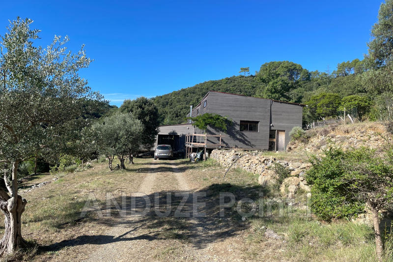 Maison - 207 m² - 7 pièces