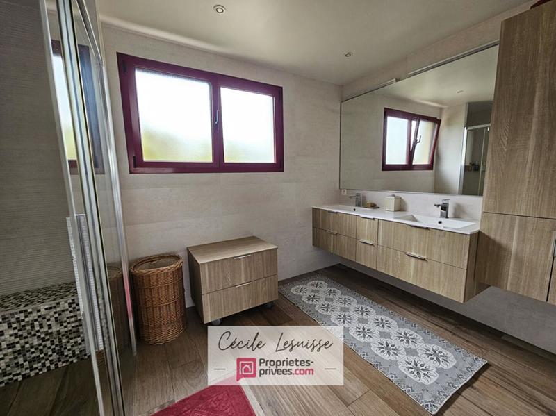 Maison - 184 m² - 7 pièces