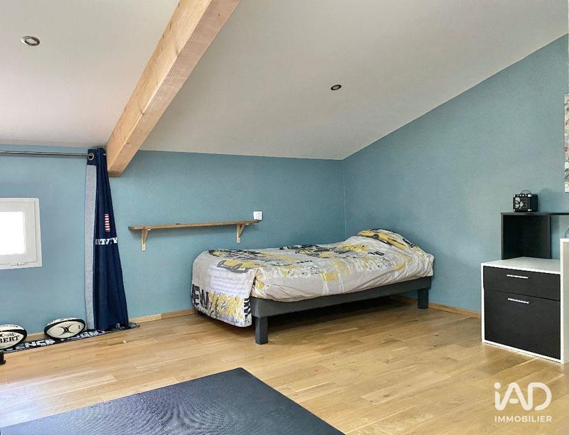 Maison - 180 m² - 6 pièces