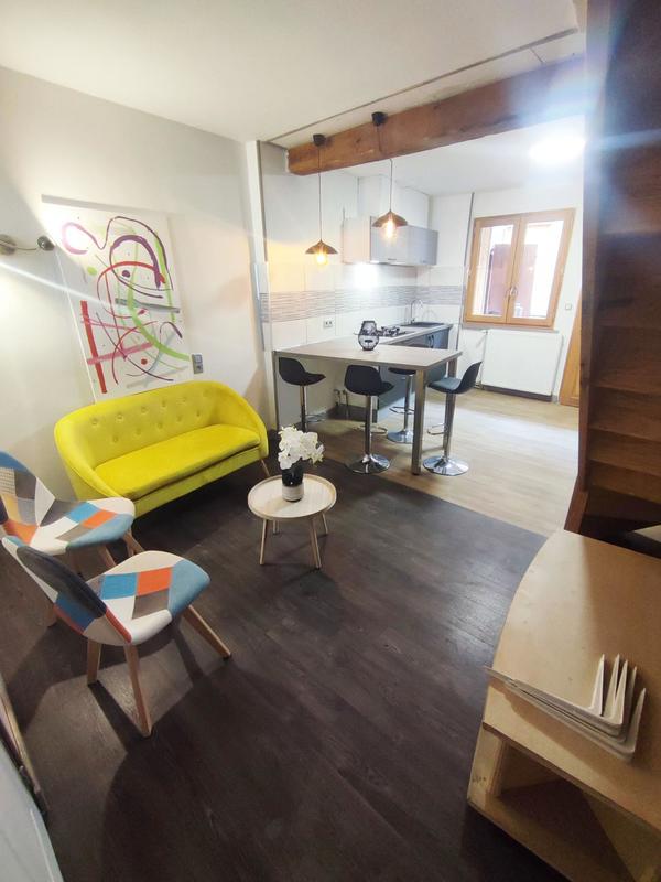 Maison - 240 m² - 13 pièces