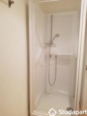 Chambre - 13 m² - 1 pièce