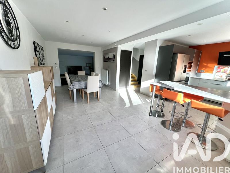 Maison - 89 m² - 5 pièces