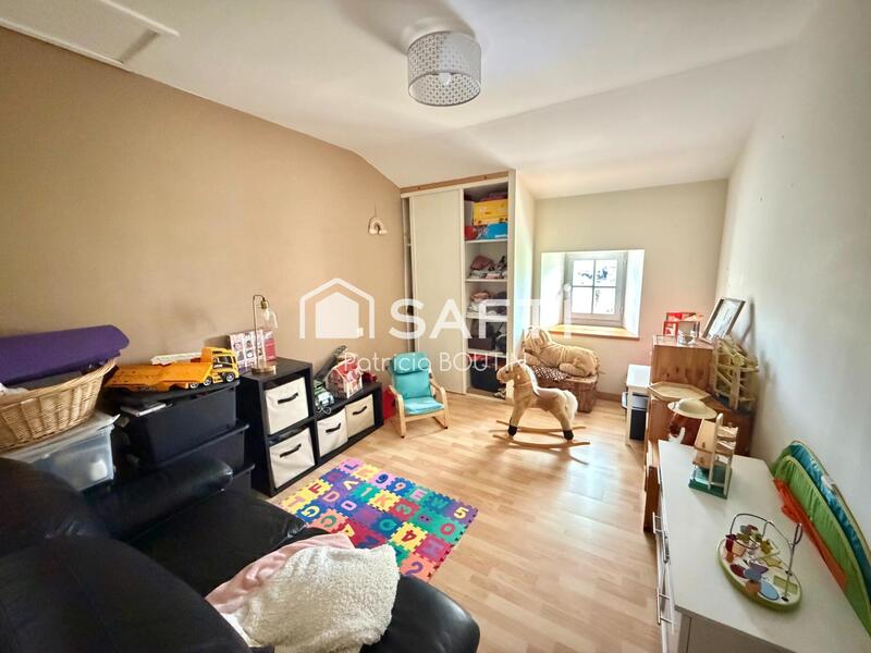 Maison - 148 m² - 6 pièces