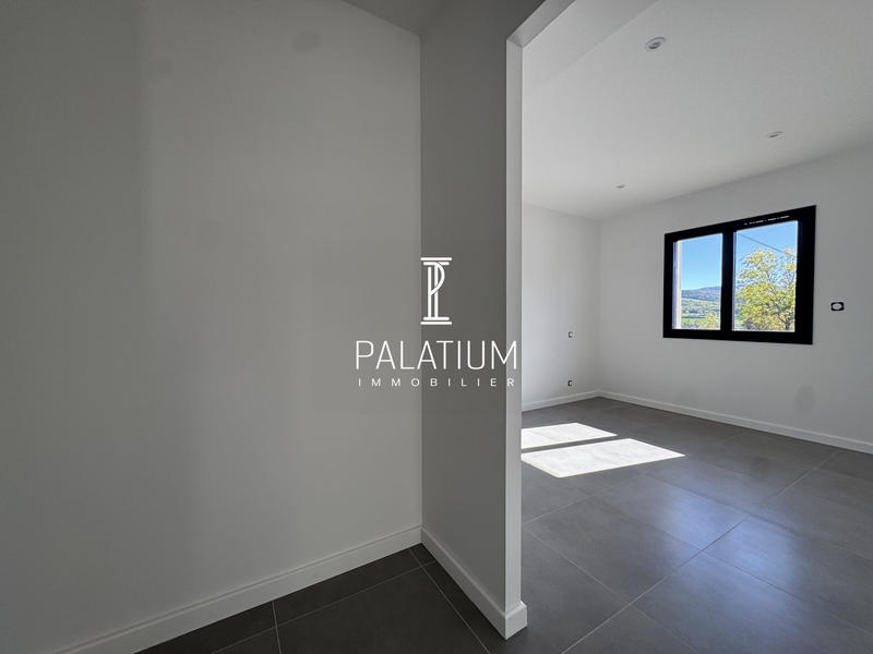 Maison contemporaine - 114 m² - 5 pièces