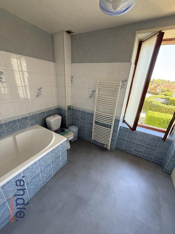 Maison - 94 m² - 5 pièces