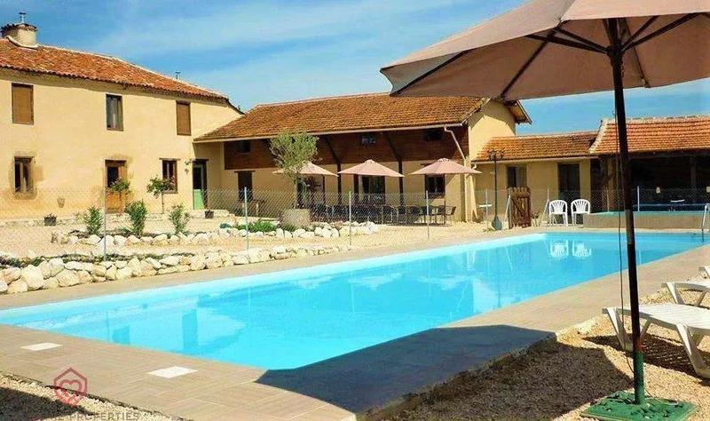 Ferme - 165 m² - 10 pièces