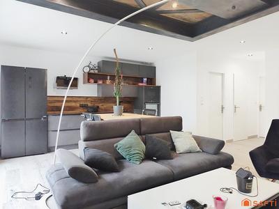 Maison - 87 m² - 4 pièces