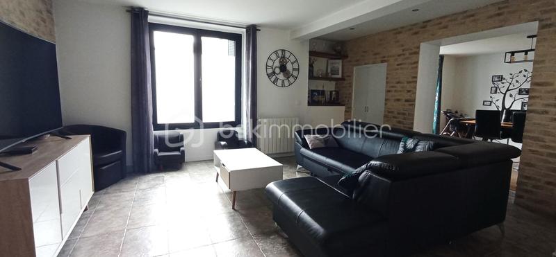 Maison - 232 m² - 8 pièces