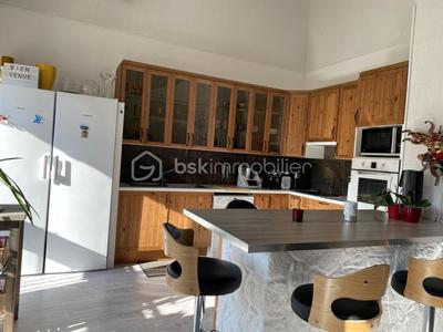 Appartement - 101 m² - 4 pièces