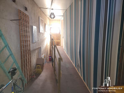 Maison - 385 m² - 10 pièces