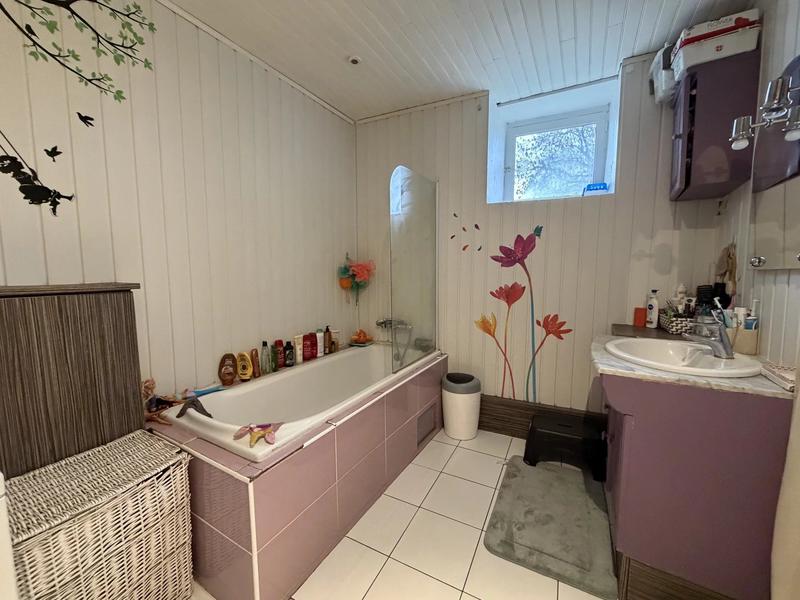 Maison - 70 m² - 4 pièces