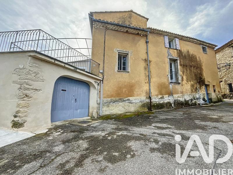 Maison - 220 m² - 5 pièces