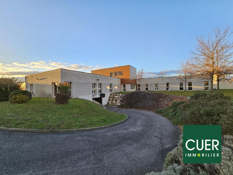 Local commercial - 195 m² - 7 pièces